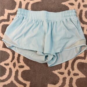 Lululemon Athletica Low Rise Hotty Hot Shorts 2.5 inches